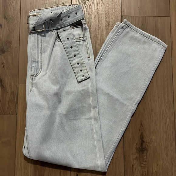 WeWoreWhat Cut out straight leg indigo denim jean - Picture 11 of 13